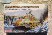 images/productimages/small/King Tiger Late Production Ardennes 44 Dragon 1;35 voor.jpg